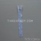 รางผ้าซิปสำเร็จรูป ฟันไนลอน ขนาดเบอร์ 3 ยาว 8 นิ้ว บรรจุ 12 ชุด สีขาว Y501 รูป 2