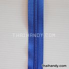 รางผ้าซิปเฉพาะรางซิป ฟันไนลอน ขนาดเบอร์ 5  บรรจุ 1 เมตร สีน้ำเงิน