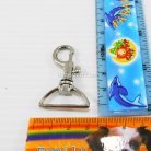 คอหมาโลหะ ปากโค้ง ขนาด 2.5x4.21 cm  บรรจุ 10 อัน สีนิเกิ้ล รูป 2