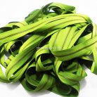 รางผ้าซิปเฉพาะรางซิป ฟันเหล็ก ขนาดเบอร์ 3 ฟันสีทองรมดำ บรรจุ 12 หลา สีชาเขียว