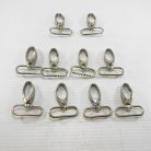 คอหมาโลหะ แฟชั่น ขนาด 3.8x5.5 cm  บรรจุ 100 อัน สีนิเกิ้ล รูป 2