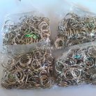 คอหมาโลหะ ตัวซี ขนาด 2x2.5 cm  บรรจุ 1000 อัน สีนิเกิ้ล