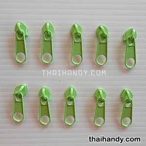 หัวซิปฟันไนลอน ป้าย ขนาดเบอร์ 5  บรรจุ 20 อัน สีเขียวตอง รูปเต็ม