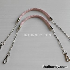 สายกระเป๋าเชือกเปียต่อโซ่ พร้อมคอหมา ขนาดยาว 60 cm  บรรจุ 1 คู่ สีชมพูอ่อน รูปเต็ม