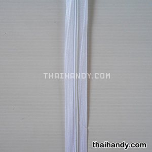 รางผ้าซิปเฉพาะรางซิป ฟันไนลอน ขนาดเบอร์ 3  บรรจุ 1 เมตร สีขาว รูปเต็ม
