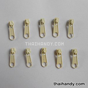 หัวซิปฟันไนลอน ป้าย ขนาดเบอร์ 3  บรรจุ 10 อัน สีครีม รูปเต็ม