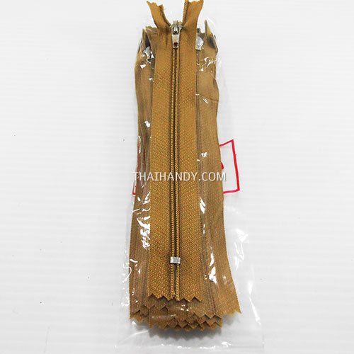 รางผ้าซิปสำเร็จรูป ฟันไนลอน ขนาดเบอร์ 3 ยาว 6 นิ้ว บรรจุ 12 ชุด สีกากี รูปเต็ม