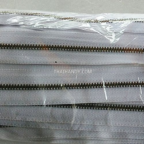 รางผ้าซิปเฉพาะรางซิป ฟันเหล็ก ขนาดเบอร์ 3 ฟันสีทองรมดำ บรรจุ 12 หลา สีขาว รูปเต็ม