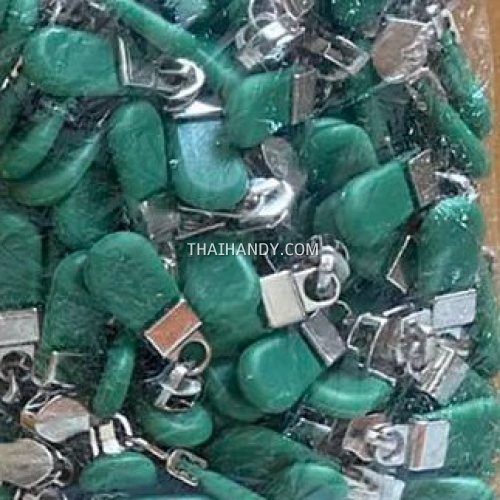 หัวซิปฟันไนลอน พลาสติก ขนาดเบอร์ 5  บรรจุ 100 อัน สีเขียวใบไม้ รูปเต็ม