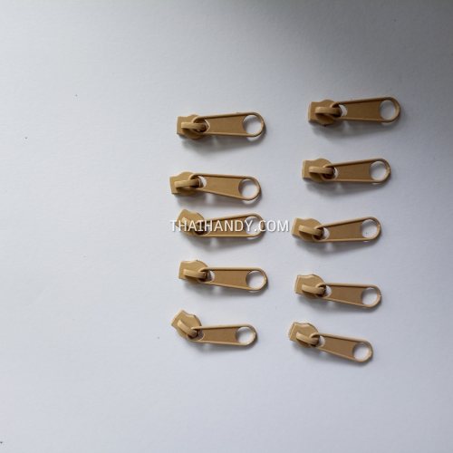 หัวซิปฟันไนลอน ป้าย ขนาดเบอร์ 3  บรรจุ 10 อัน สีเบจ รูปเต็ม